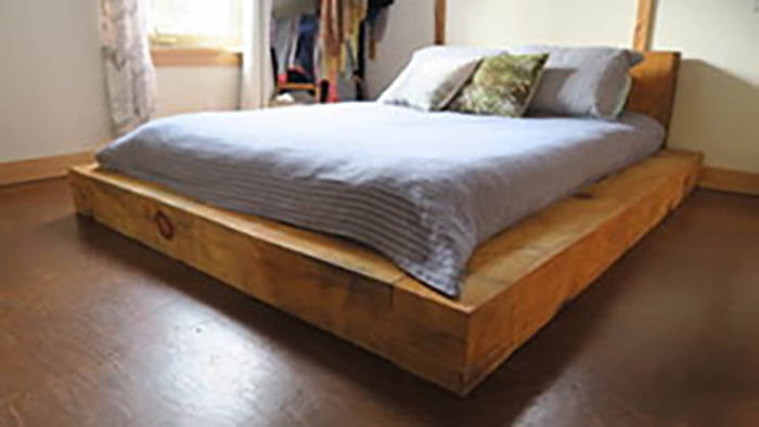 Base de lit en bois
